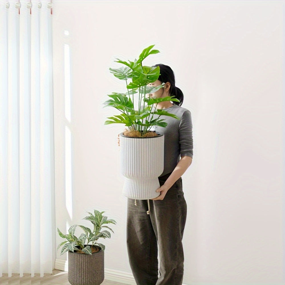 Self-Watering Planter with Level Indicator