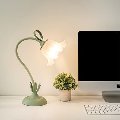 Floral USB Powered Table Lamp