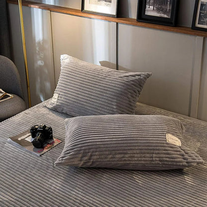 Plush Winter Duvet Cover Set - Soft Fleece Bedding with 2 Pillowcases, Single to Super King (59x79 to 87x94 in)