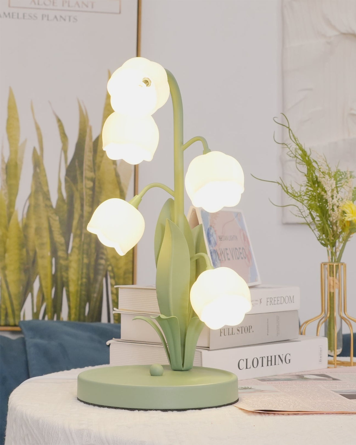 Bell Orchid Floral Table Lamp