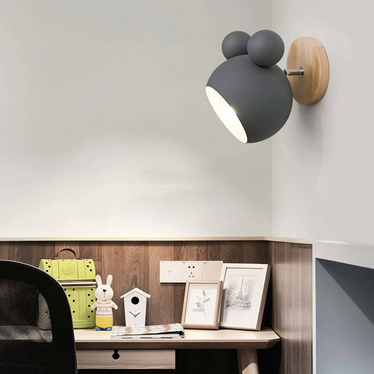 FlashMouse Playful Rotatable Wall Lamp