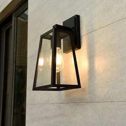 Verona Outdoor Lantern Wall Lamp