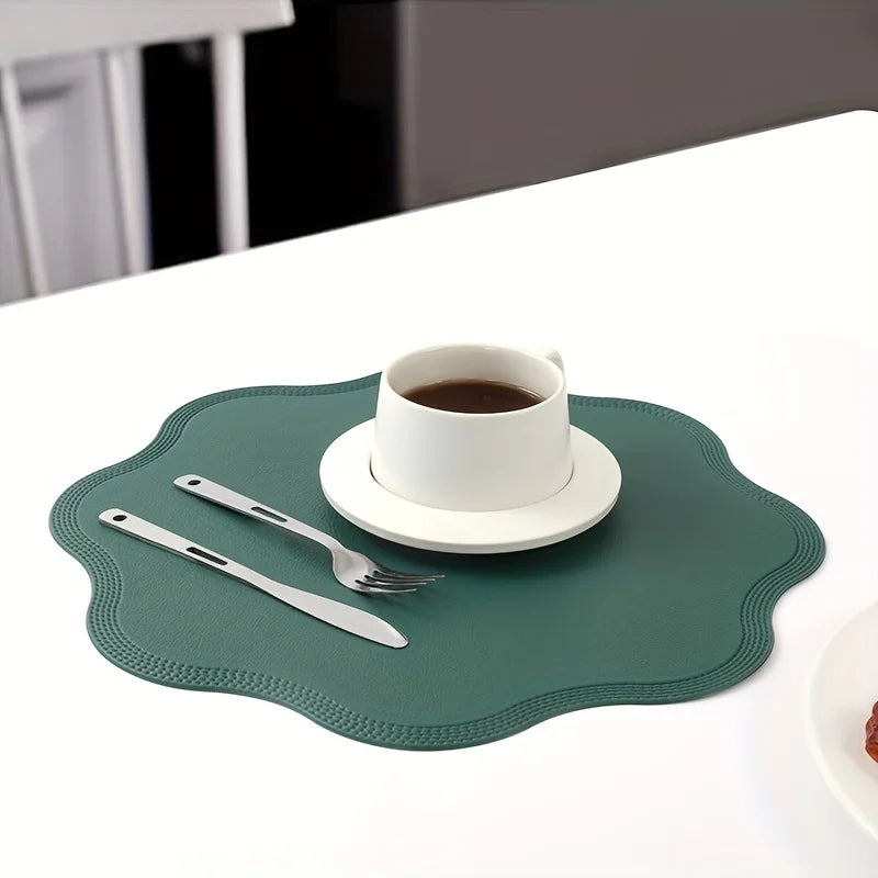 FloraMat Embossed Round Placemats