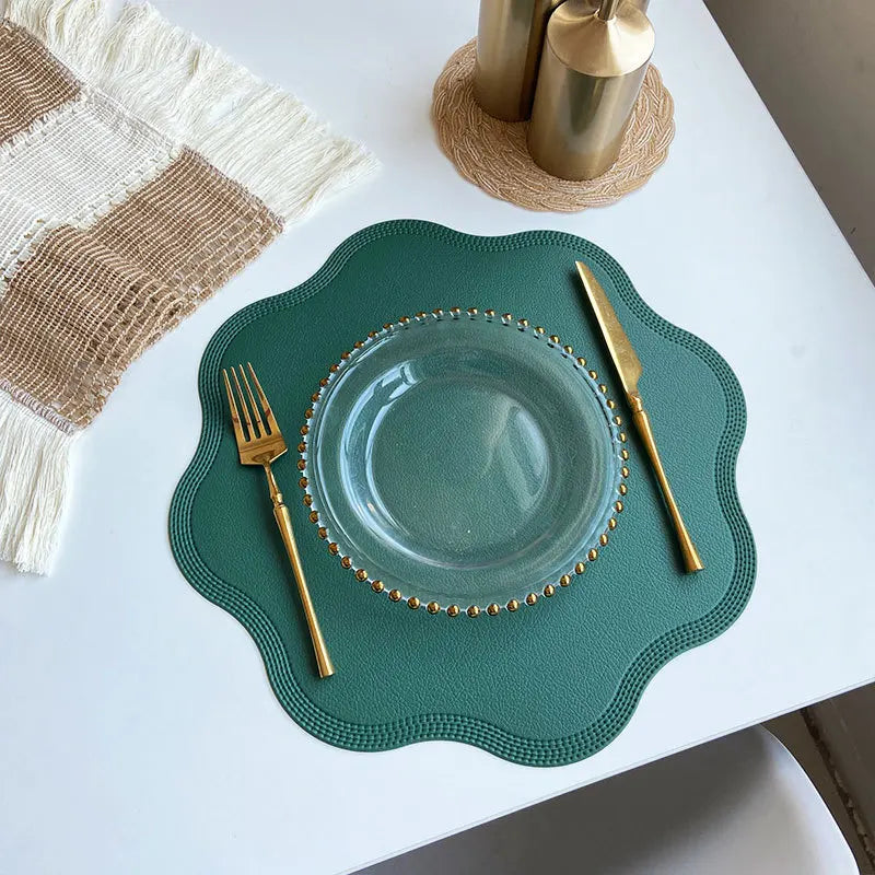 FloraMat Embossed Round Placemats