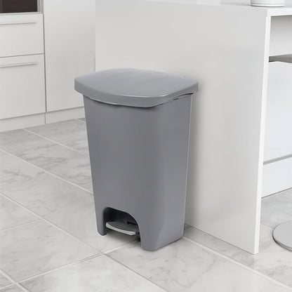 13 Gallon Step Pedal Trash Can