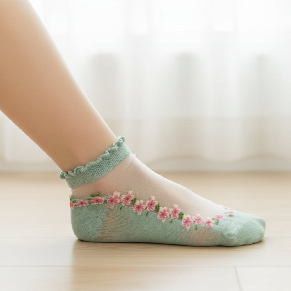 Floral Lace Trim Ankle Socks
