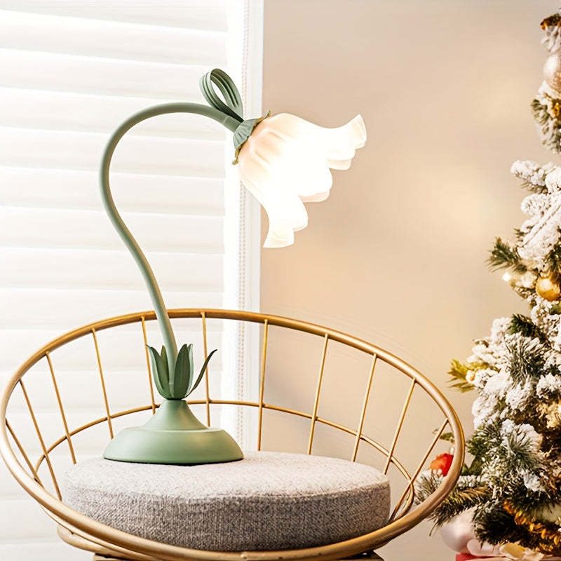 Floral USB Powered Table Lamp