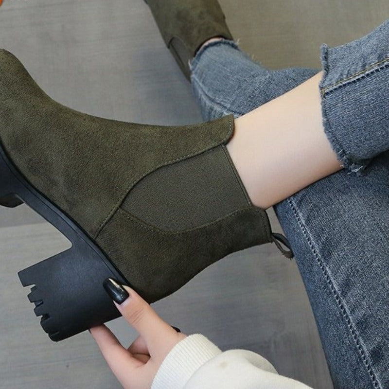 Women's Chunky Heel Chelsea Ankle Boots