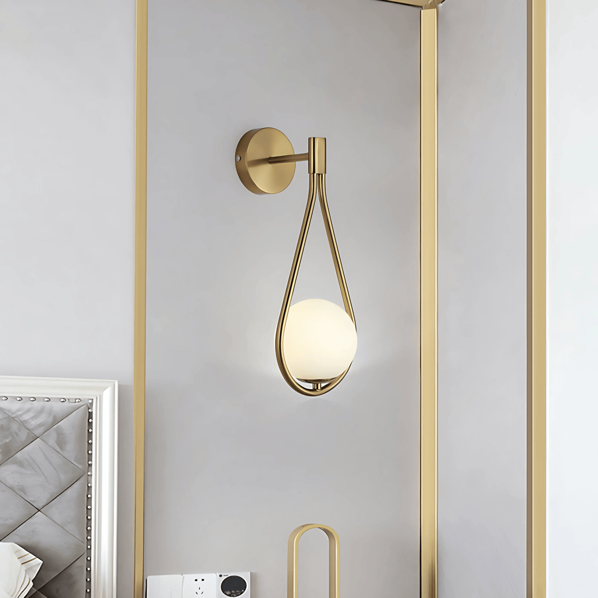 Droplet Modern Teardrop Wall Lamp