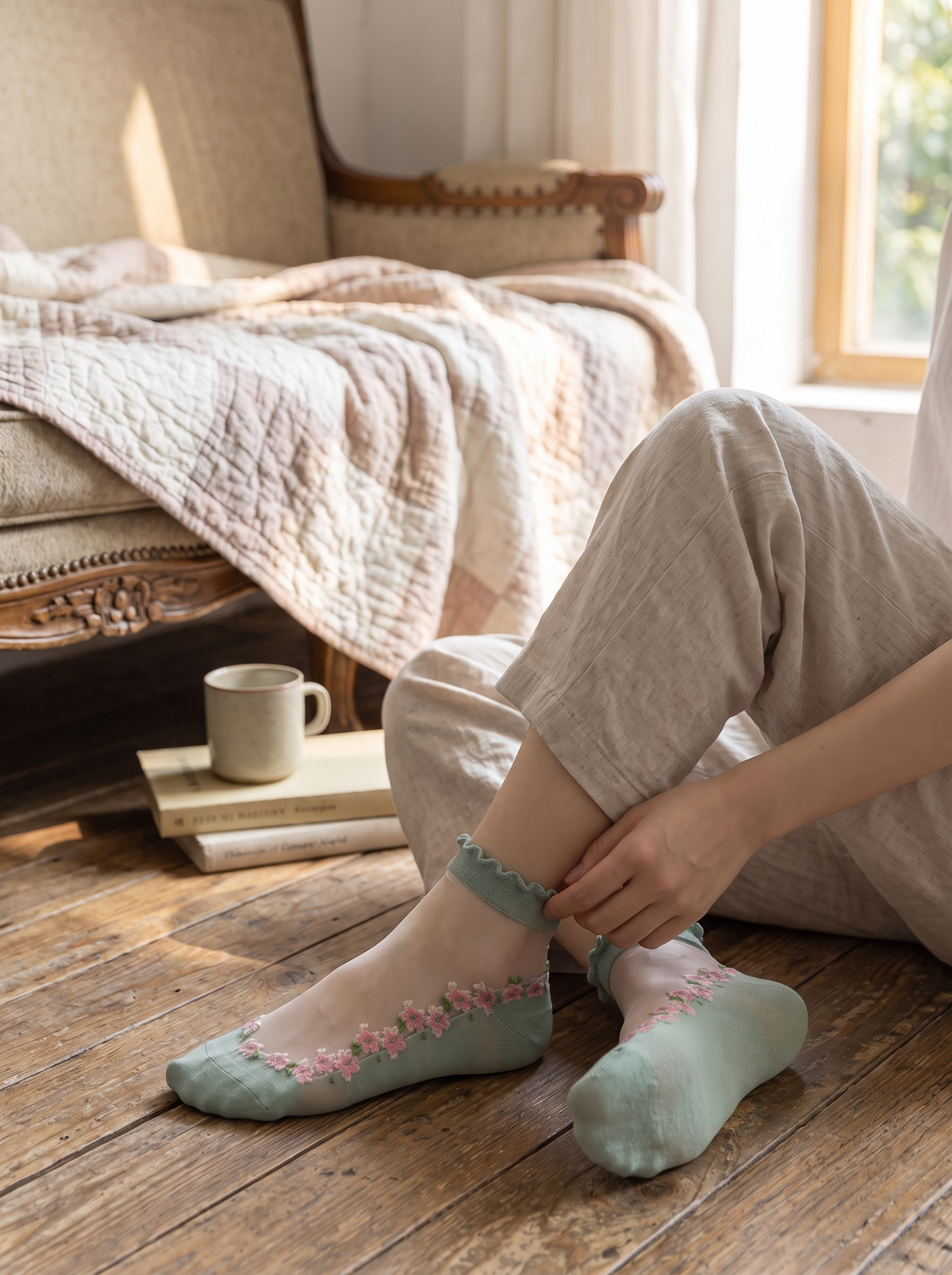 Floral Lace Trim Ankle Socks lifestyle 1
