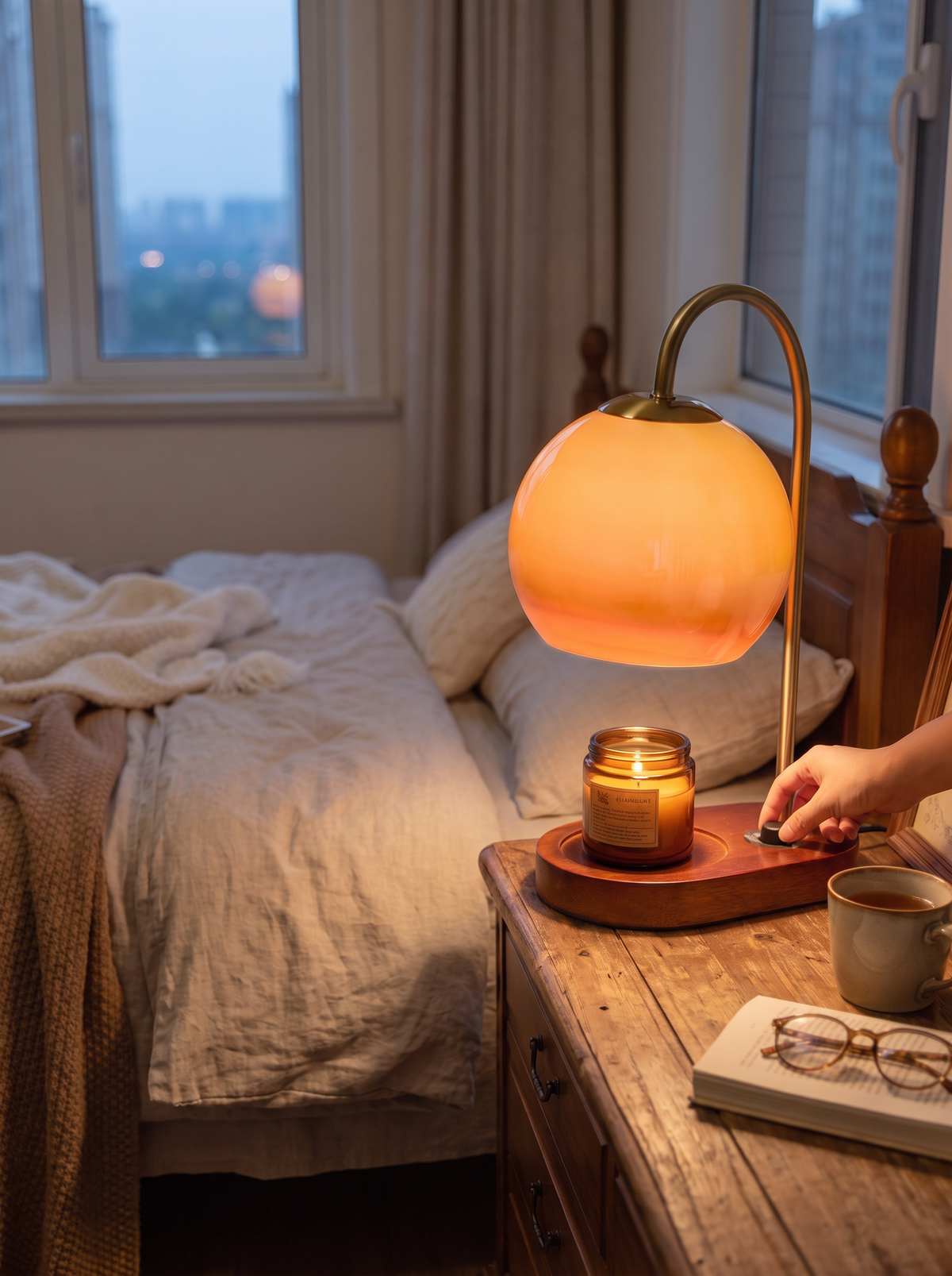 Adjustable Candle Warmer Lamp lifestyle 3